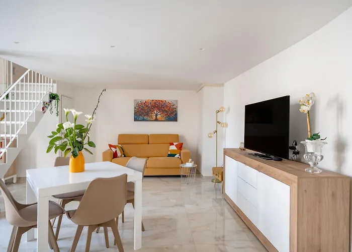 Guesthost - Dimora Marseglia Apartment *