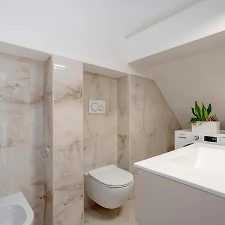 Guesthost - Dimora Marseglia Apartment